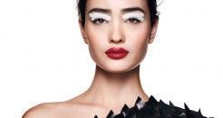 mujer maquillada
