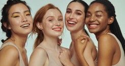 4 mujeres de diferentes razas